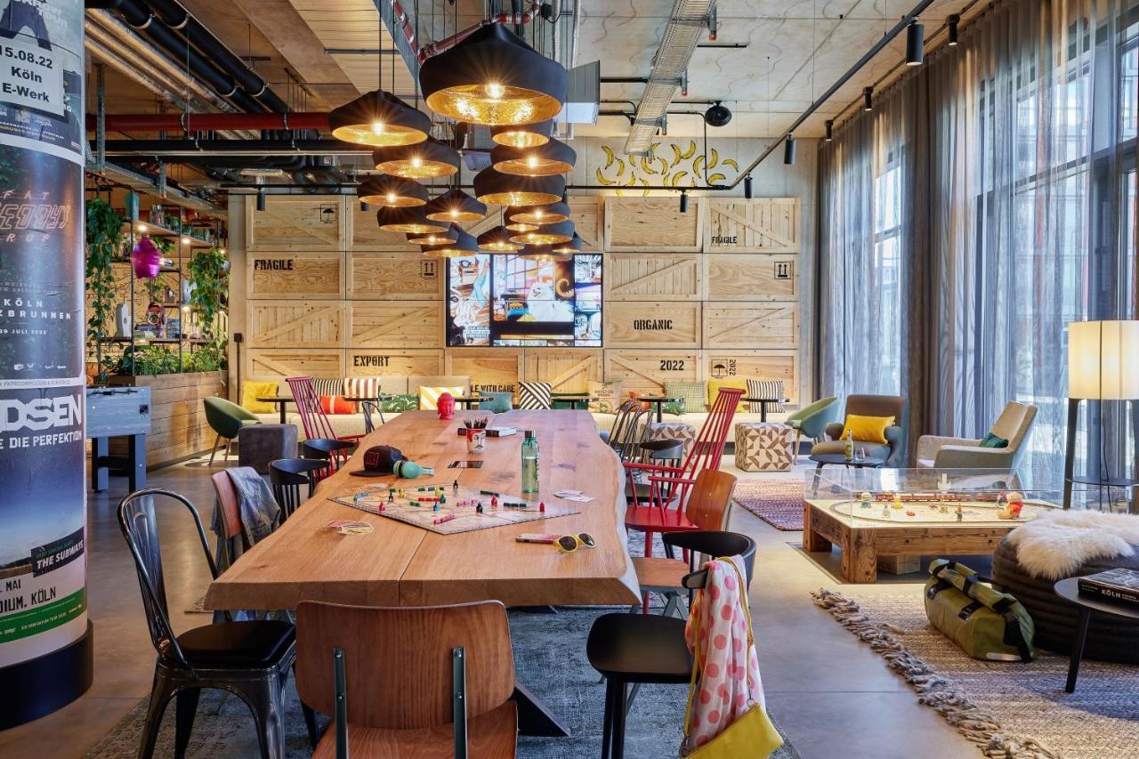 Moxy Muelheim Отель Кёльн