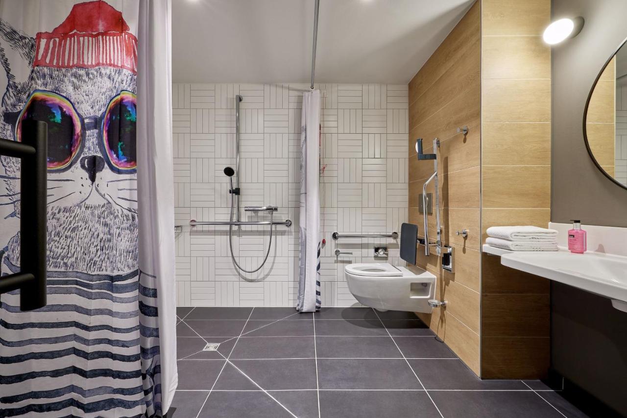 Moxy Muelheim Hotel Keulen
